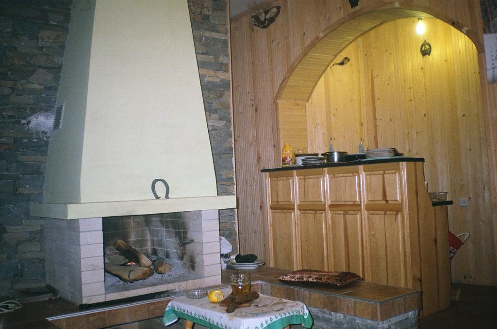 Villa Lilia Apriltsi  Esterno foto