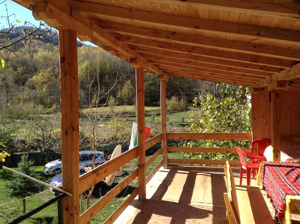 Villa Lilia Apriltsi  Esterno foto